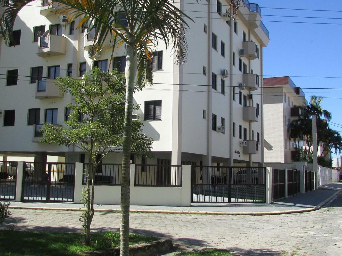 Apto. Aconchegante próximo a praia Ubatuba Esterno foto
